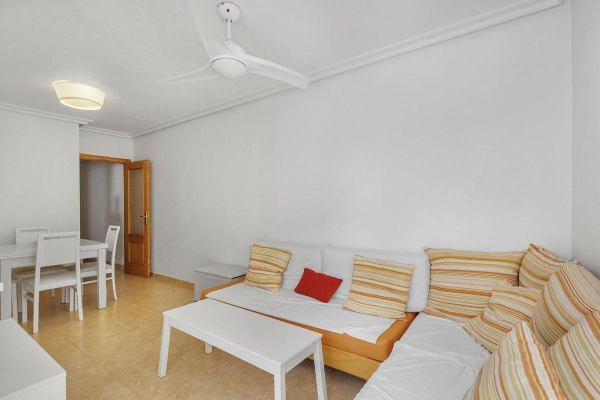 Venta de piso en Piso en Nueva Torrevieja, Torrevieja, Torrevieja
photo 2