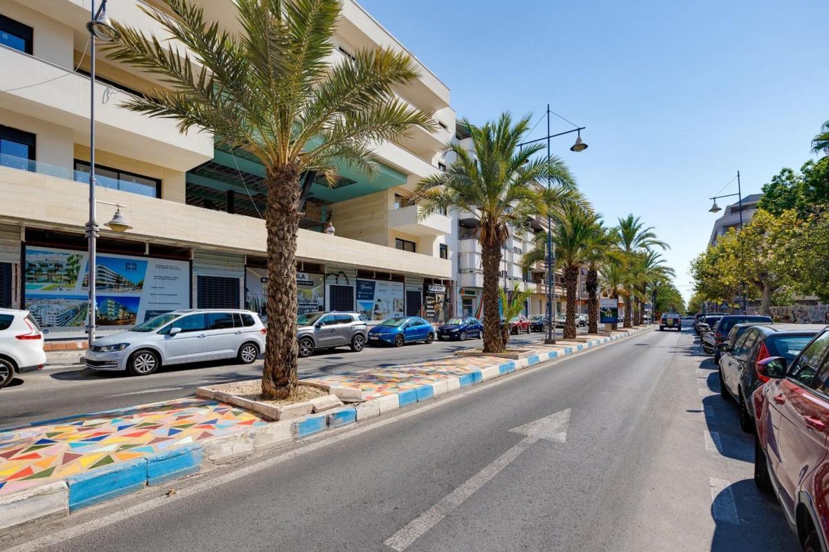 Venta de piso en Piso en Playa del Cura, Torrevieja, Torrevieja
photo 3
