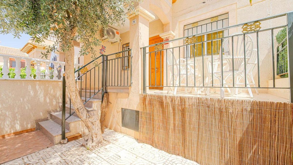 Venta de chalet independiente en Casa o chalet independiente en Calle Manuel Vera Espinosa, La Siesta - El Salado - Torreta, Torrevieja, Torrevieja
photo 5