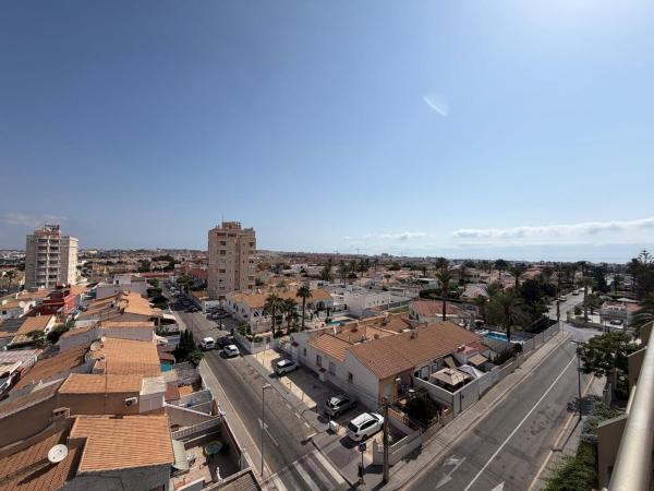 Venta de piso en Piso en Calle Marcelina, Nueva Torrevieja, Torrevieja, Torrevieja
 photo 1