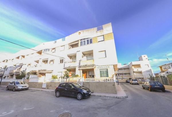 Venta de piso en Piso en Calle Parodi Hermanos, Nueva Torrevieja, Torrevieja, Torrevieja
 photo 1