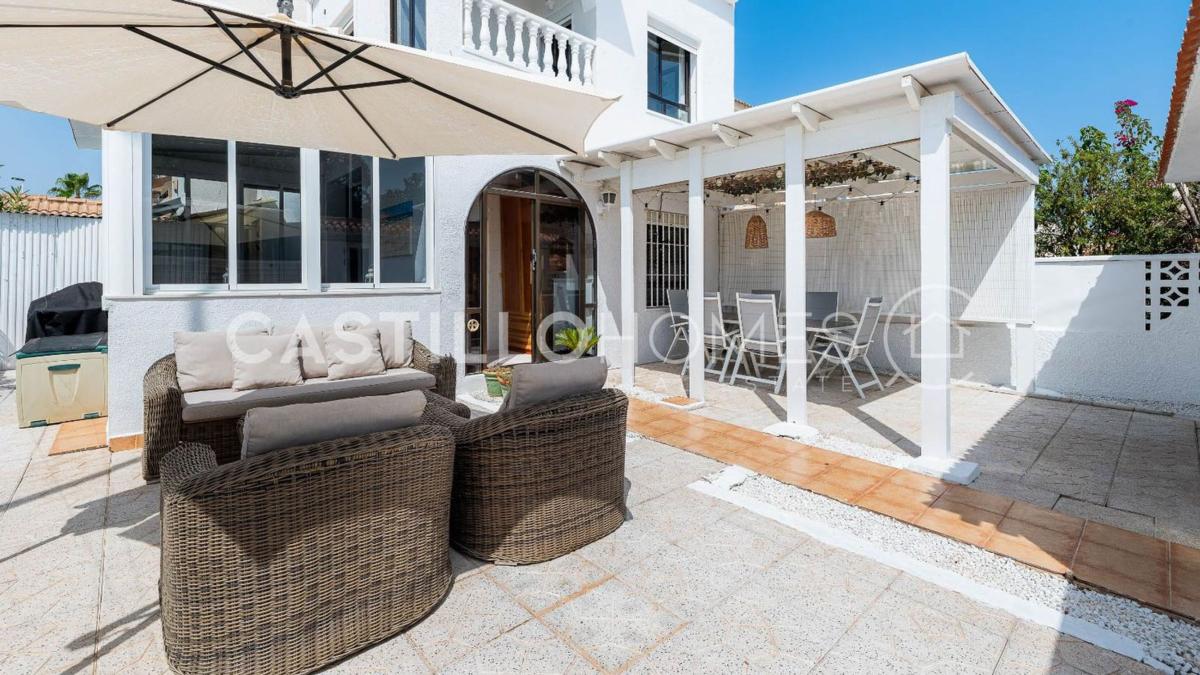 Продажа отдельного шале в Casa o chalet en Zona los Frutales, Torrevieja, Торревьеха photo 5