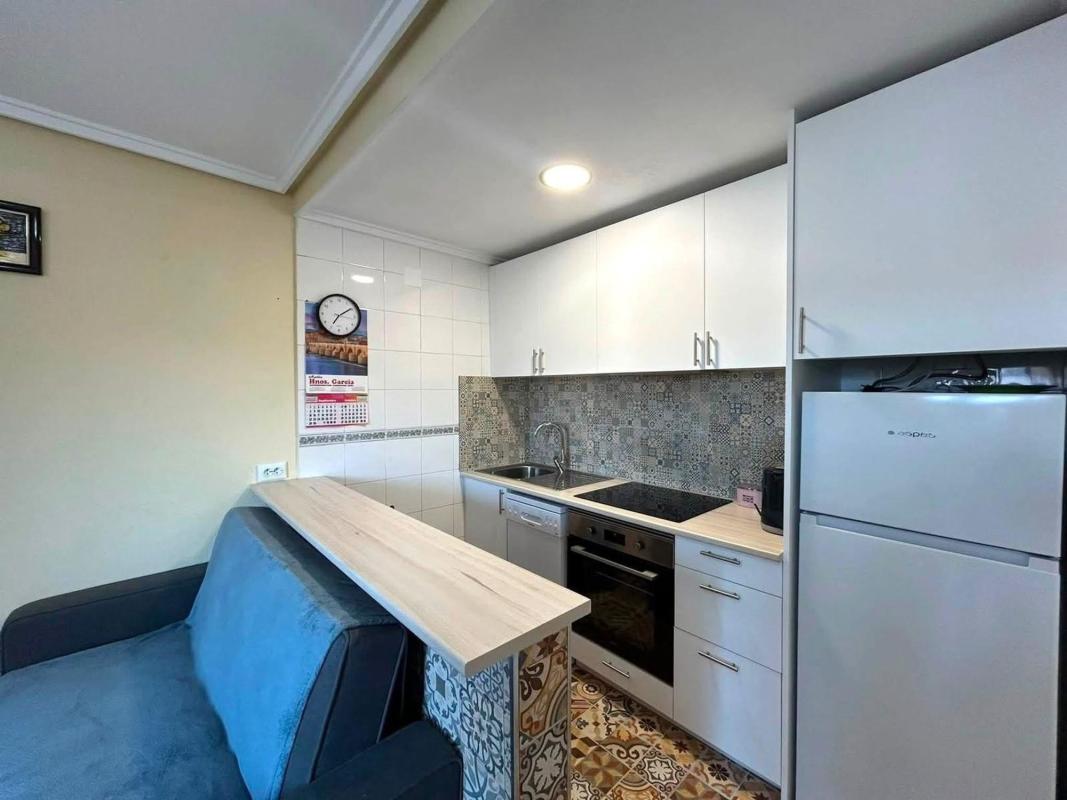 Sale of apartment in Piso en Calle los Gases, Avenida Habaneras - Curva de Palangre, Torrevieja, Torrevieja
photo 5