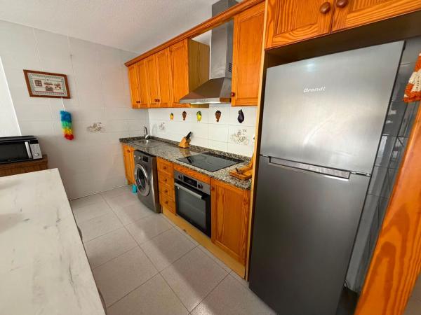 Sale of flat in Piso en Calle Ramón y Cajal, Las Piscinas Naturales, Torrevieja, Torrevieja
 photo 4