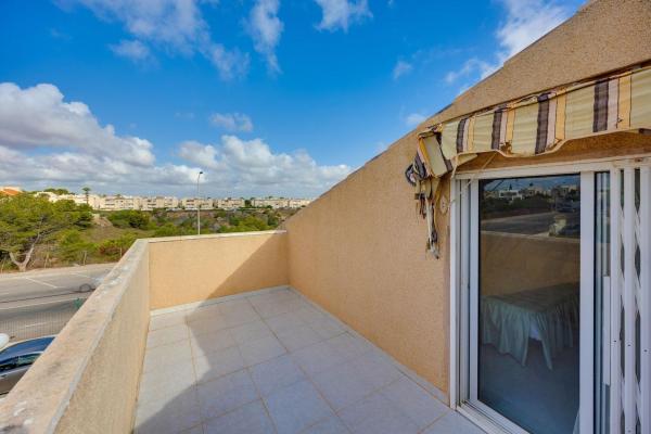 Chalet independiente en venta en Casa o chalet independiente en Avenida Torreblanca, 27, Torreblanca, Torrevieja, Torrevieja
 photo 3