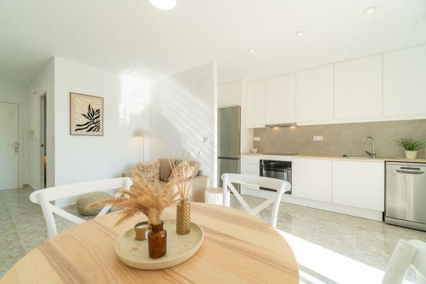 Sale of flat in Piso en Gaspar Perrelló, Torrevieja, Torrevieja
thumbnail 2