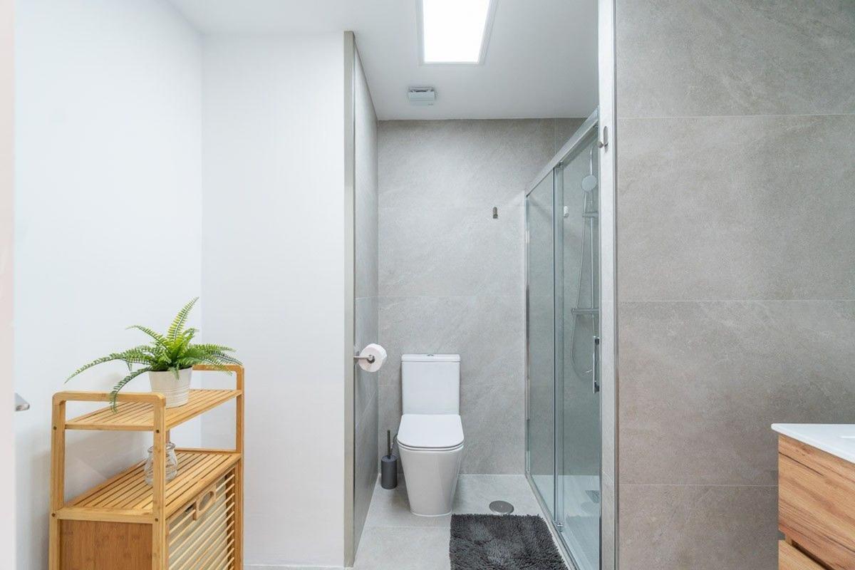 Venta de piso en Piso en Gaspar Perrelló, Torrevieja, Torrevieja
photo 3
