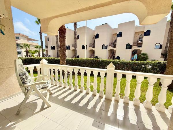 Venta de piso en Piso en Cabo Cervera, Torrevieja, Torrevieja
 photo 2