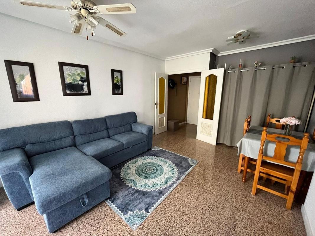 Venta de piso en Piso en Playa de los Locos, Torrevieja, Torrevieja
photo 3