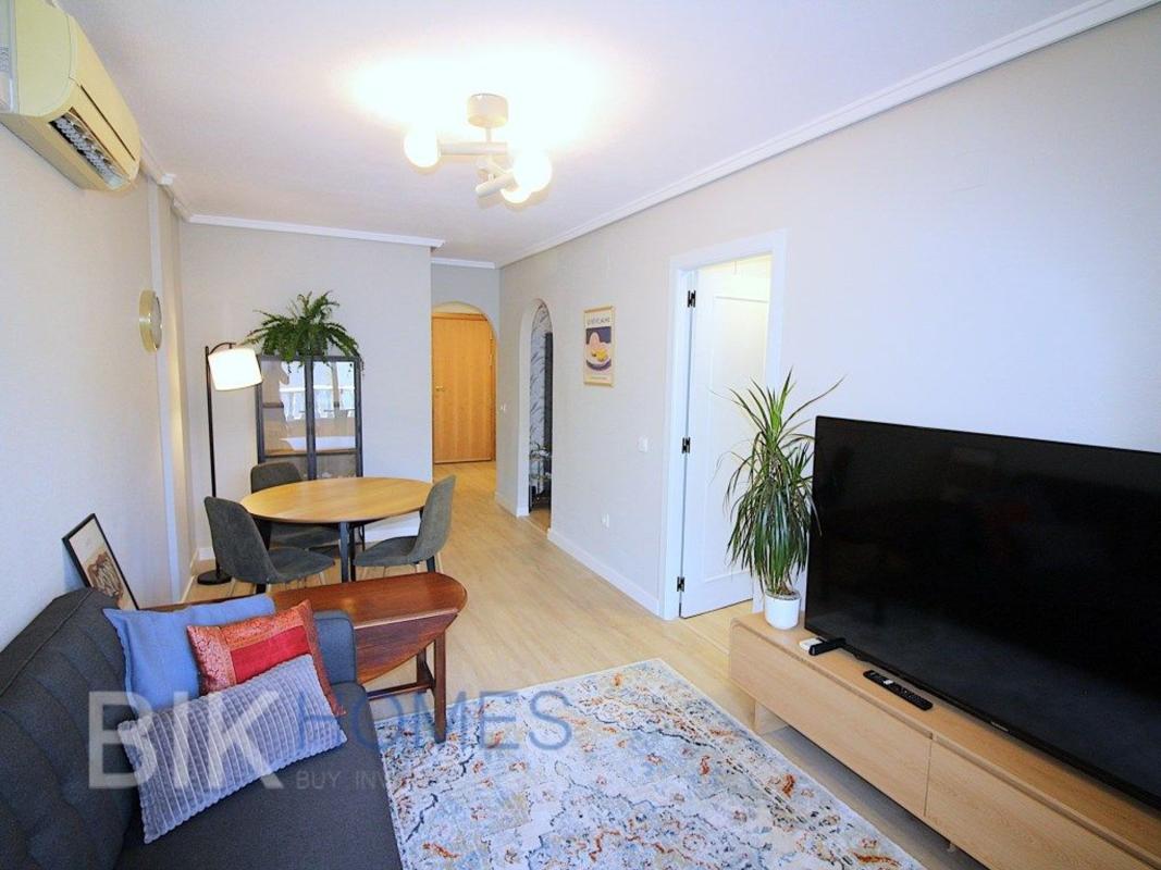 Venta de piso en Piso en Calle San Pascual, Antonio Machado, Torrevieja, Torrevieja
 photo 4