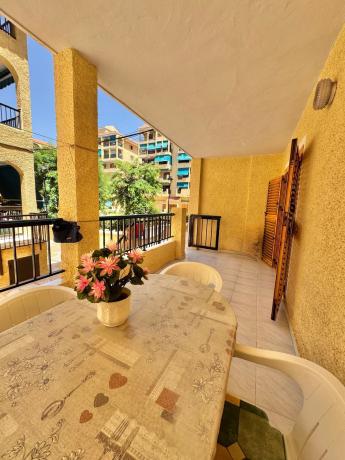 Venta de piso en Piso en Avenida Bélgica, 15, Los Europeos, Torrevieja, Torrevieja
photo 1
