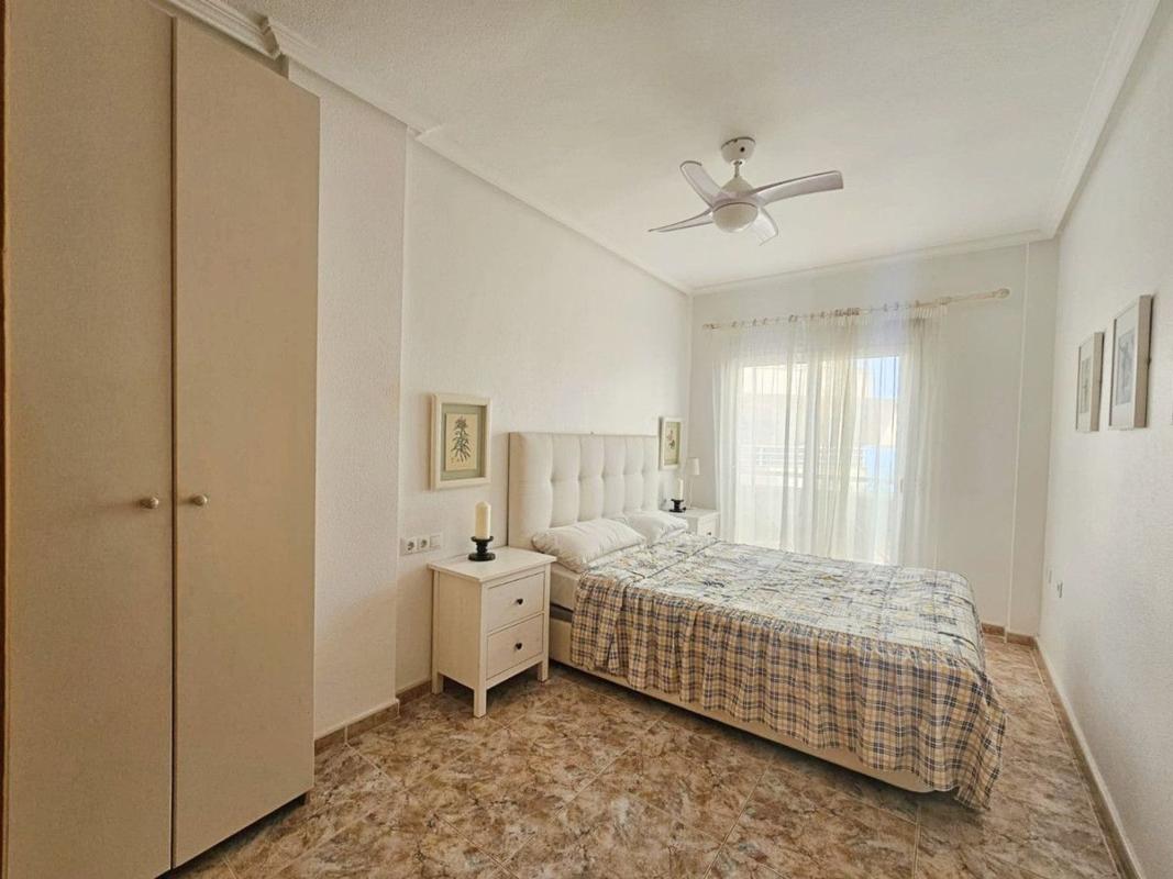 Venta de piso en Piso en Los Balcones - Los Altos del Edén, Torrevieja, Torrevieja
photo 4