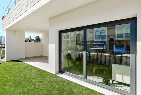 Venta de piso en Piso en Calle Mar Caribe, La Veleta, Torrevieja, Torrevieja
 photo 4
