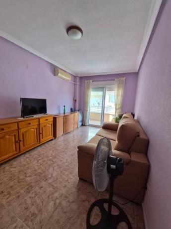 Venta de piso en Piso en Avenida Diego Ramírez Pastor, Centro - Muelle Pesquero, Torrevieja, Torrevieja
photo 1
