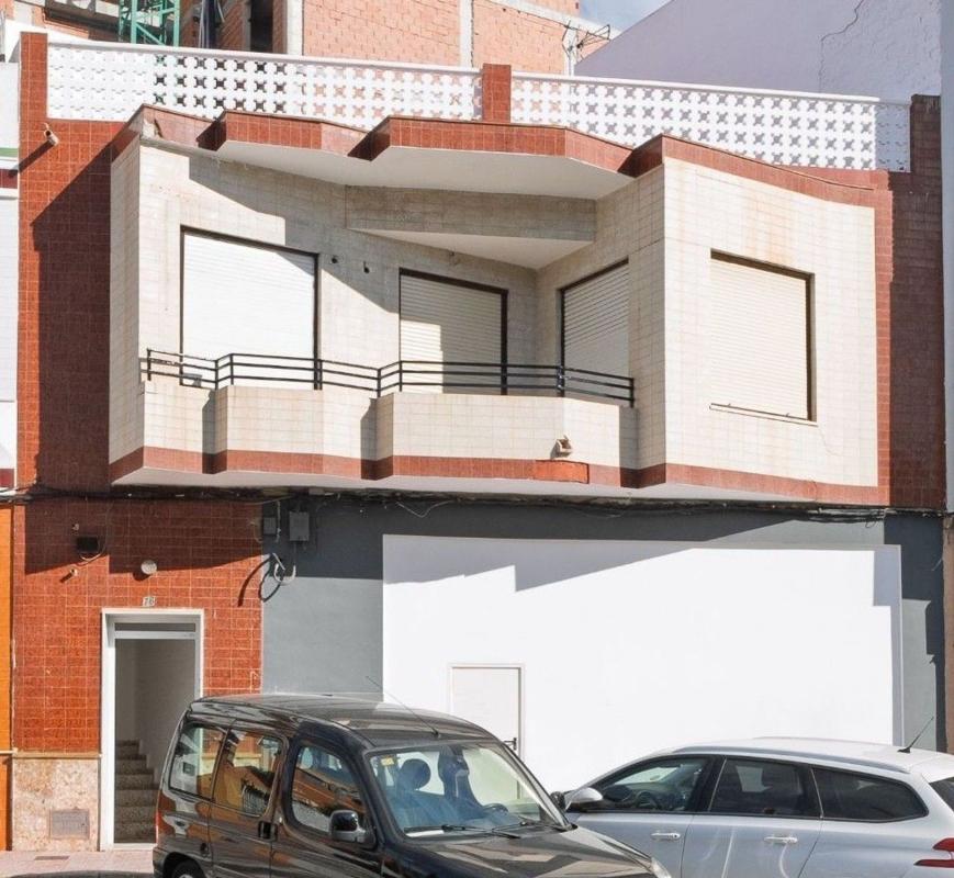 Budynek Mieszkalny o powierzchni 395m2 na sprzedaż w Torrevieja photo 2