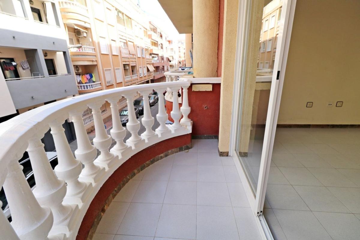 Sprzedaż mieszkania w Piso en Calle Finlandia, Playa de los Locos, Torrevieja, Torrevieja
photo 3