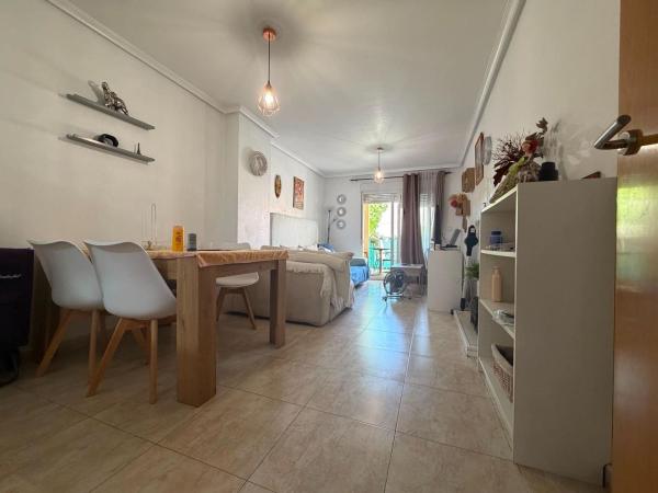 Venta de piso en Piso en Avenida Diego Ramírez Pastor, 142, Centro - Muelle Pesquero, Torrevieja, Torrevieja
photo 1