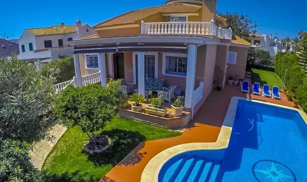Casa o chalet independiente en Avenida de Alemania, 43, Los Europeos, Torrevieja photo 1