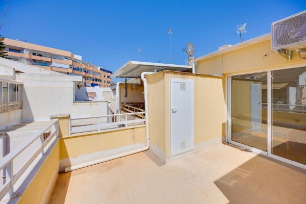 Chalet independiente en venta en Casa o chalet independiente en El Acequión, Torrevieja, Torrevieja
thumbnail 2