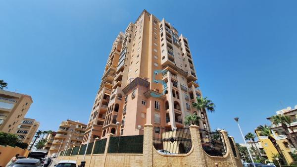 Venta de piso en Piso en Playa de los Locos, Torrevieja, Torrevieja
photo 1