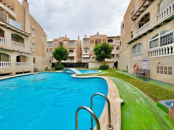 Estudio en venta en Estudio en Avenida Diego Ramírez Pastor, 235, Avenida Habaneras - Curva de Palangre, Torrevieja, Torrevieja thumbnail 2