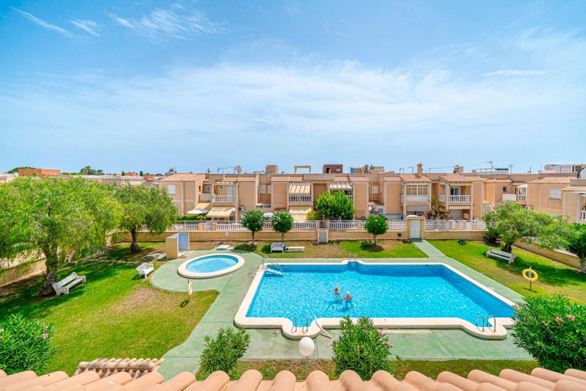 Продажа квартиры на Piso en Calle Islas Hormigas s/n, Aguas Nuevas, Torrevieja, Торревьеха
 photo 3