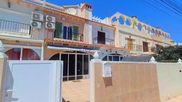 Chalet independiente en venta en Casa o chalet en La Siesta - El Salado - Torreta, Torrevieja, Torrevieja
photo 1
