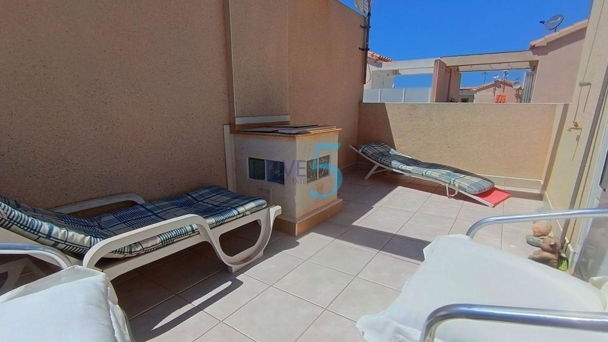 Sprzedaż niezależnego domku jednorodzinnego w Casa o chalet en La Siesta - El Salado - Torreta, Torrevieja, Torrevieja photo 3