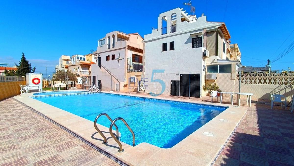 Sprzedaż niezależnego domku jednorodzinnego w Casa o chalet en La Siesta - El Salado - Torreta, Torrevieja, Torrevieja photo 5