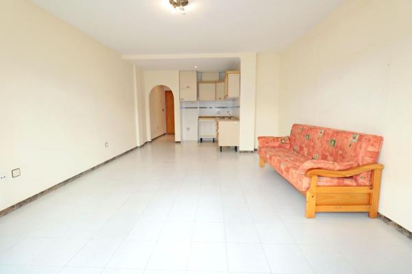 Estudio en venta en Estudio en Calle Finlandia, Playa de los Locos, Torrevieja, Torrevieja photo 1