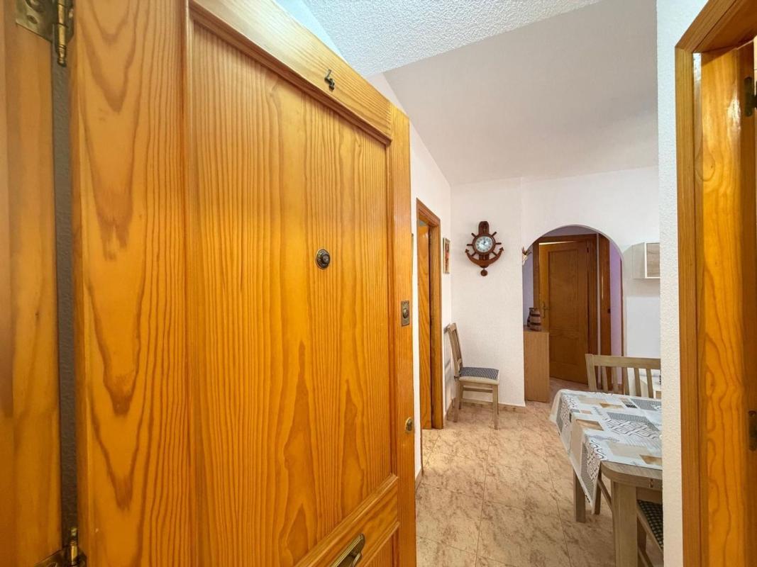 Sale of apartment in Piso en Calle San Pascual, Avenida Habaneras - Curva de Palangre, Torrevieja, Torrevieja
photo 3