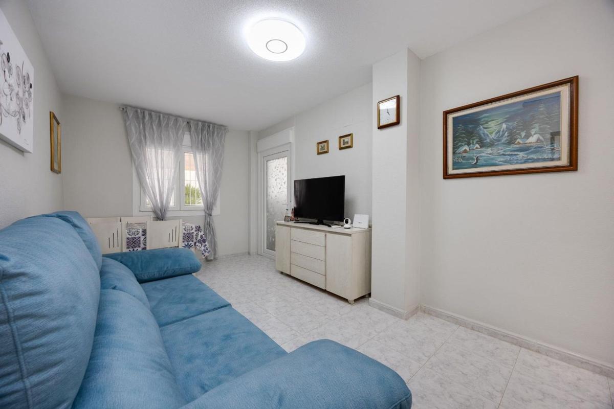 Sale of apartment in Piso en Avenida Habaneras - Curva de Palangre, Torrevieja, Torrevieja
 photo 3