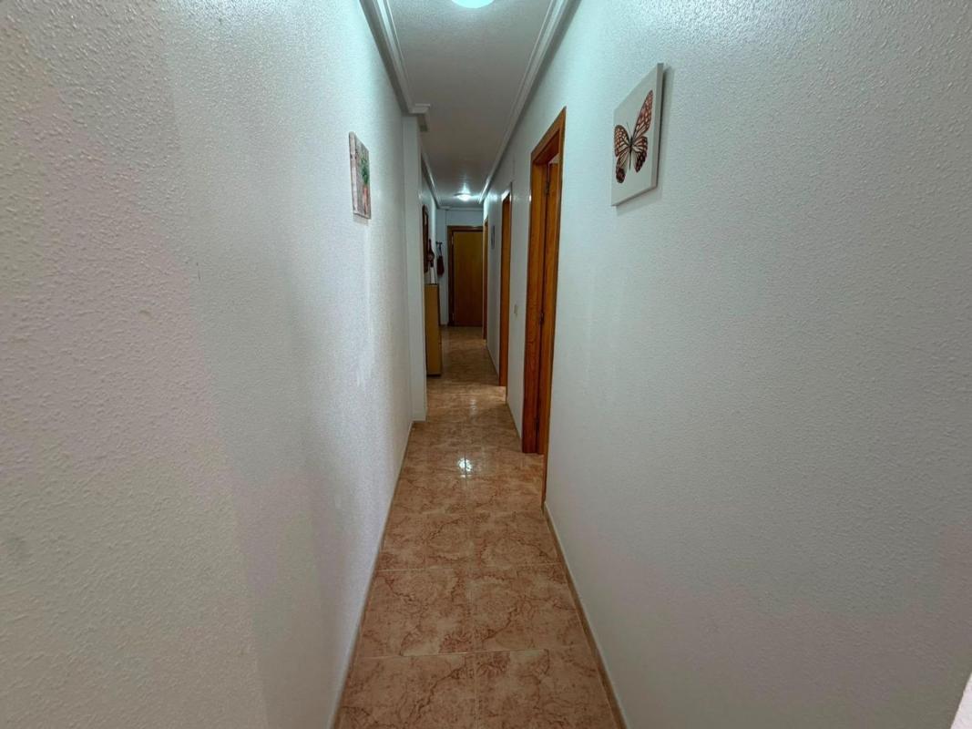 Sale of apartment in Piso en Calle San Emigdio, 31, El Molino, Torrevieja, Torrevieja
photo 2