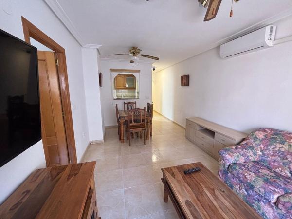Продажа квартиры на Piso en Calle San Emigdio, El Molino, Torrevieja, Торревьеха
thumbnail 3