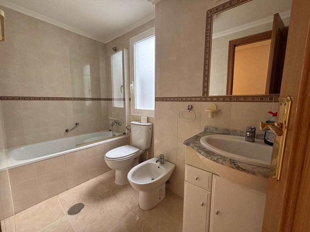 Продажа квартиры на Piso en Calle San Emigdio, El Molino, Torrevieja, Торревьеха
photo 5
