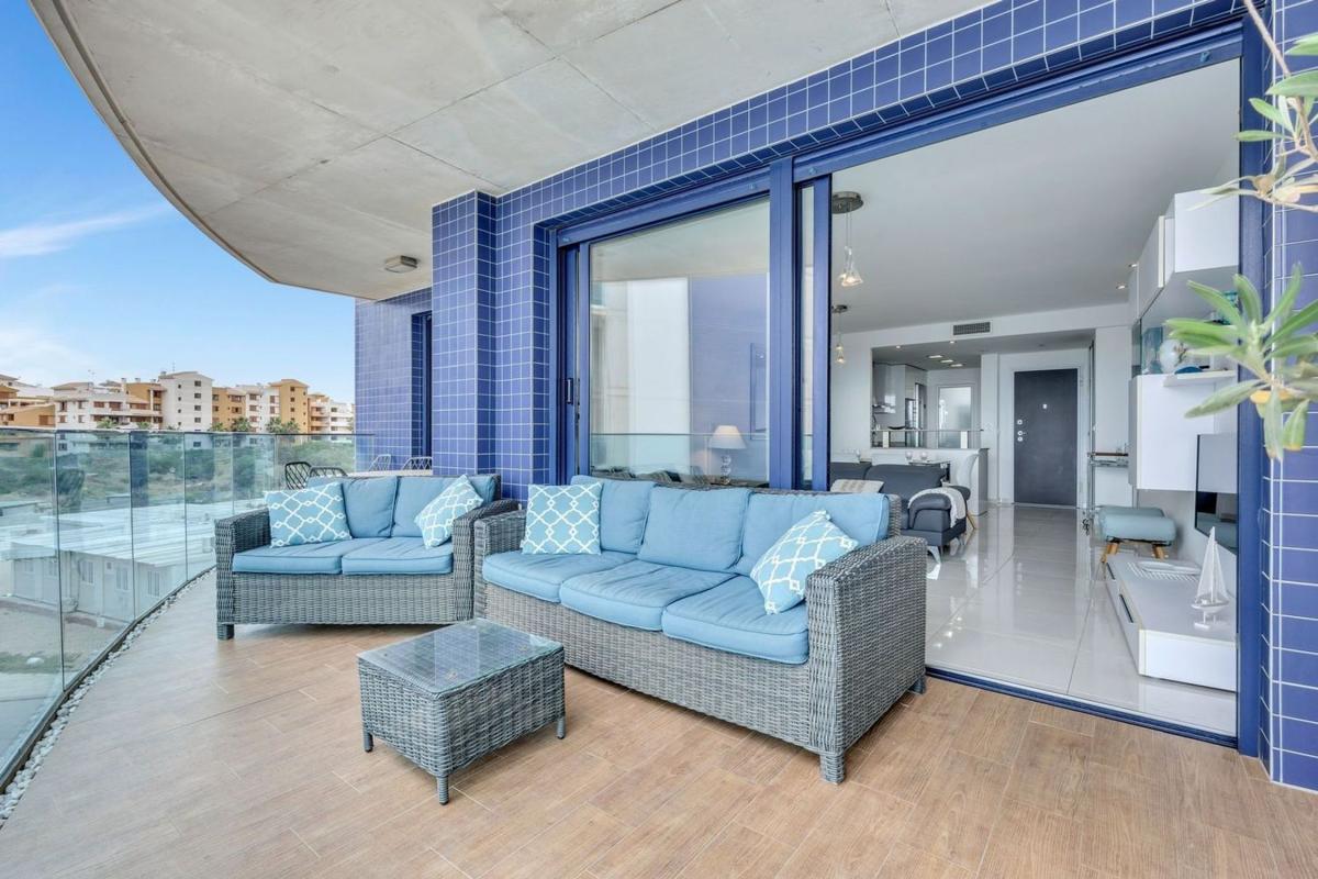 Venta de piso en Piso en Punta Prima, Torrevieja, Torrevieja
photo 3