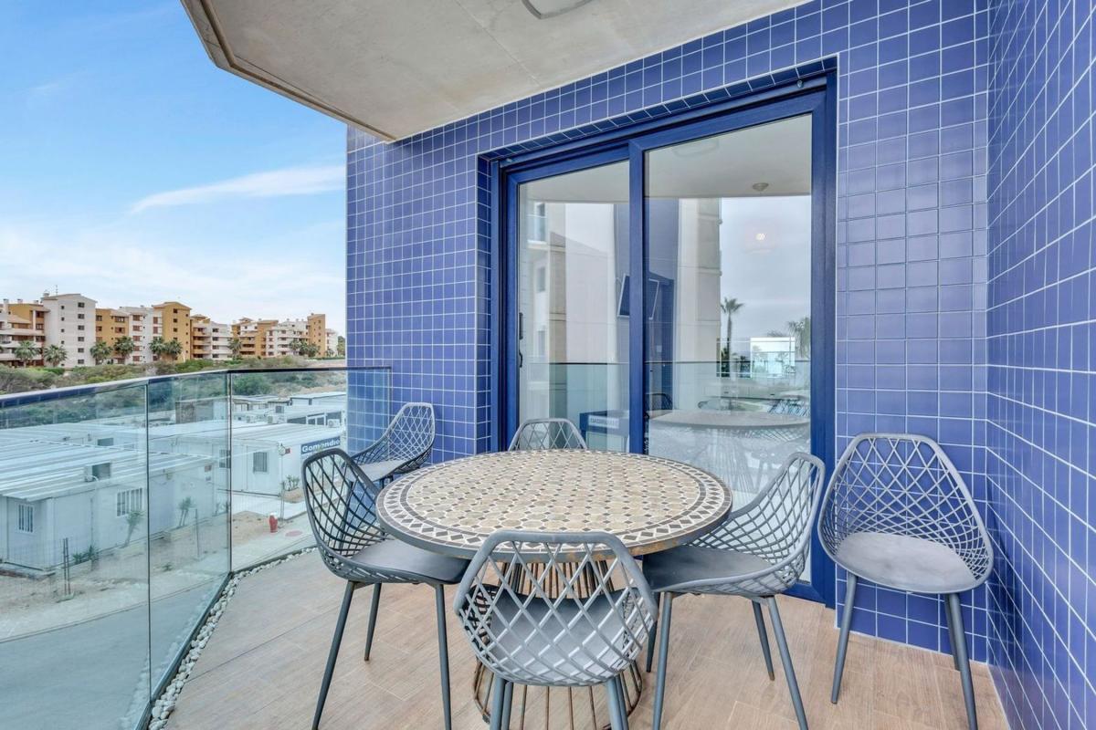 Venta de piso en Piso en Punta Prima, Torrevieja, Torrevieja
photo 4