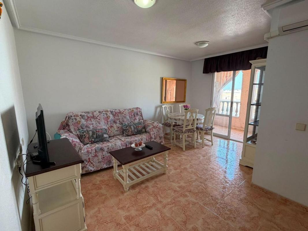 Venta de piso en Piso en Calle del Tomillo, El Molino, Torrevieja, Torrevieja
photo 4