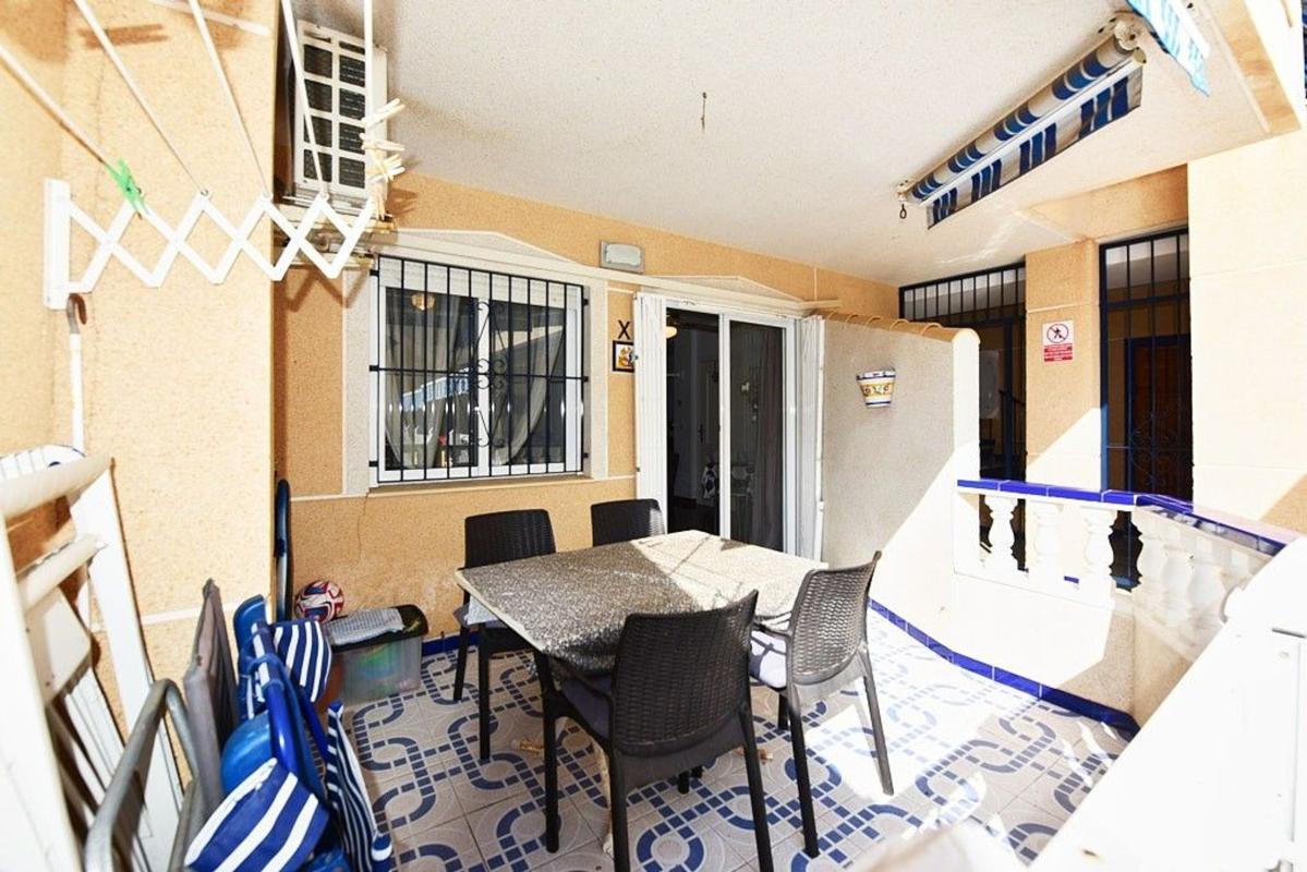Venta de piso en Piso en Playa de los Náufragos, Torrevieja, Torrevieja
photo 2