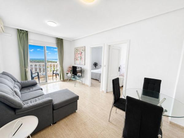 Venta de piso en Piso en Torreblanca, Torrevieja, Torrevieja
thumbnail 3