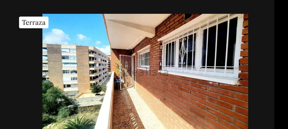 Sprzedaż mieszkania w Piso en Calle Rocio, 3, Punta Prima, Torrevieja, Torrevieja
photo 5