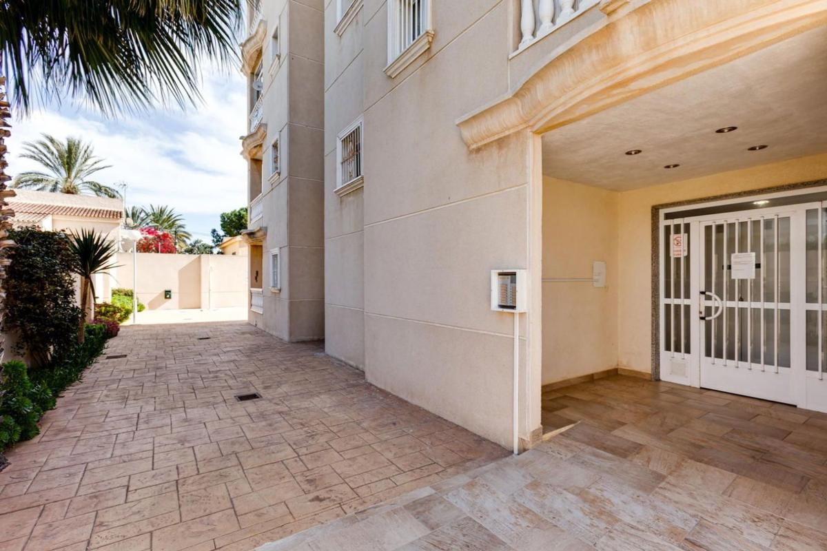 Venta de piso en Piso en Calle Marcelina, 88, Nueva Torrevieja, Torrevieja, Torrevieja
photo 5