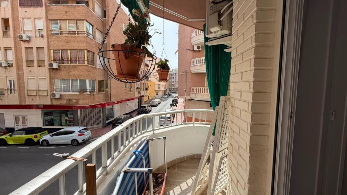 Venta de piso en Piso en Calle Bergantin, Playa del Cura, Torrevieja, Torrevieja
photo 5