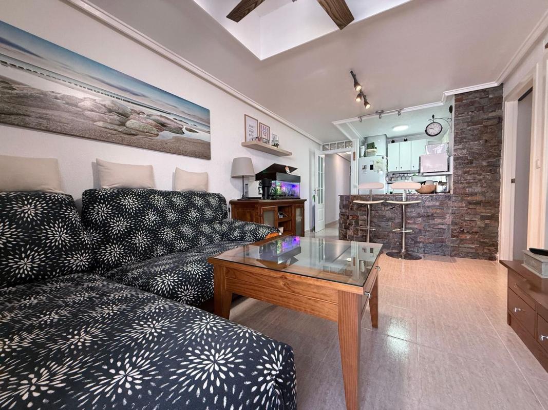 Sale of apartment in Piso en Pola De Siero, Playa de los Locos, Torrevieja, Torrevieja
 photo 3