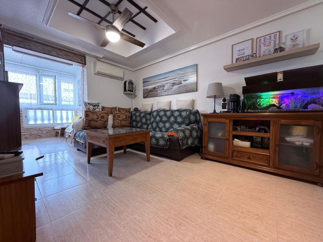 Sale of apartment in Piso en Pola De Siero, Playa de los Locos, Torrevieja, Torrevieja
 photo 4