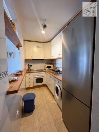 Venta de piso en Piso en Avenida Bélgica, Los Europeos, Torrevieja, Torrevieja
thumbnail 3