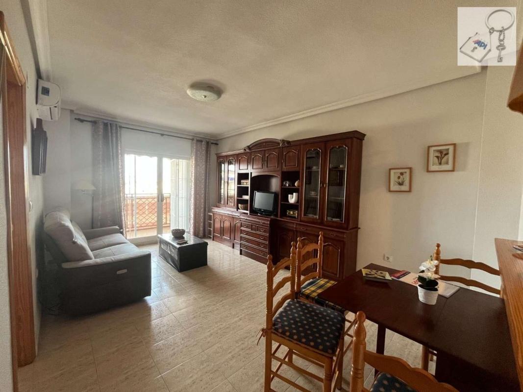 Venta de piso en Piso en Avenida Bélgica, Los Europeos, Torrevieja, Torrevieja
 photo 4