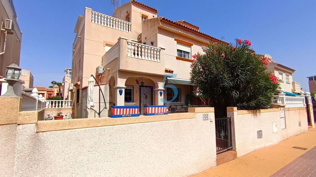 Продажа отдельного шале в Casa o chalet en La Siesta - El Salado - Torreta, Torrevieja, Торревьеха photo 5