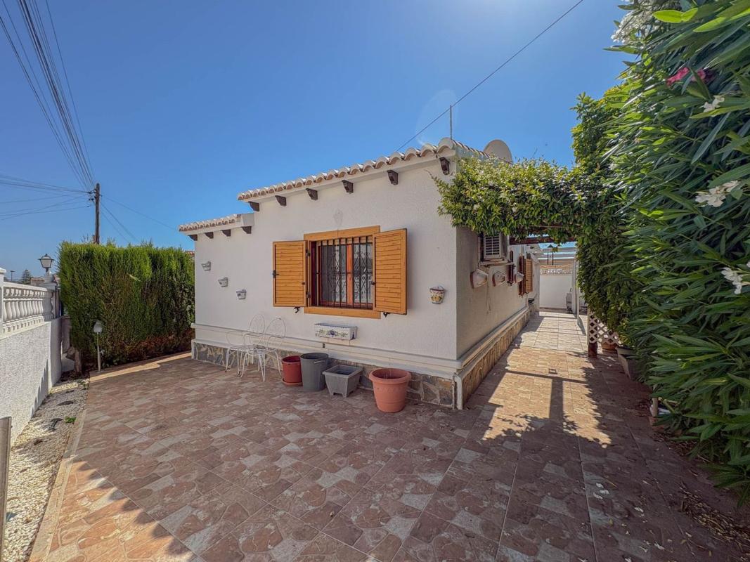 Sale of independent chalet in Casa o chalet independiente en Calle Salvador Dalí, Los Balcones - Los Altos del Edén, Torrevieja, Torrevieja
photo 1