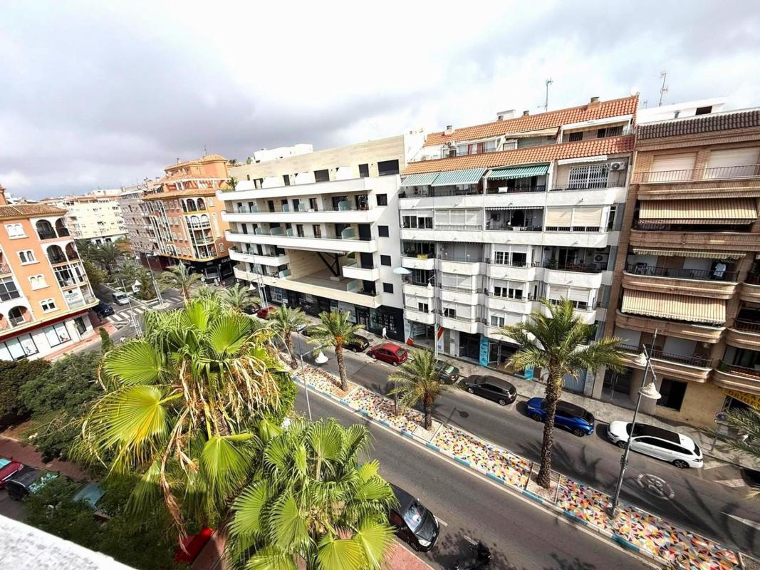 Venta de ático en Ático en Antonio Machado, Torrevieja, Torrevieja photo 2